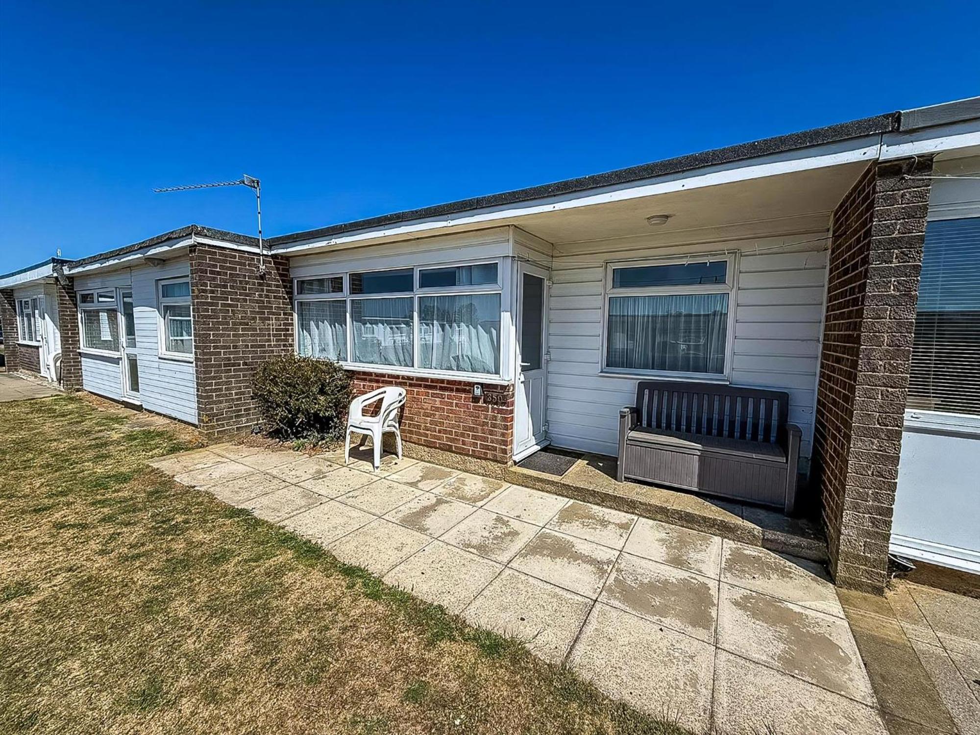 Lovely 4 Berth Chalet For Hire At California Sands In Norfolk Ref 52350Cs Scratby Extérieur photo